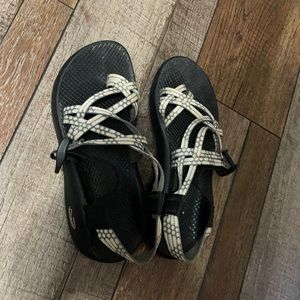 Worn twice authentic chacos PRICE DROP